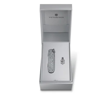 Victorinox Classic SD Brilliant Damast 0.6221.34