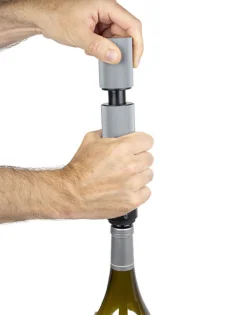 Bomba manual de vacío Peugeot Wine & Champagne – Aluminio/Carbono 2