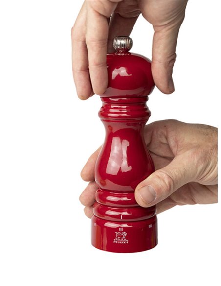 Molinillo de pimienta manual Peugeot u’Select 18 cm en madera lacada, rojo pasión