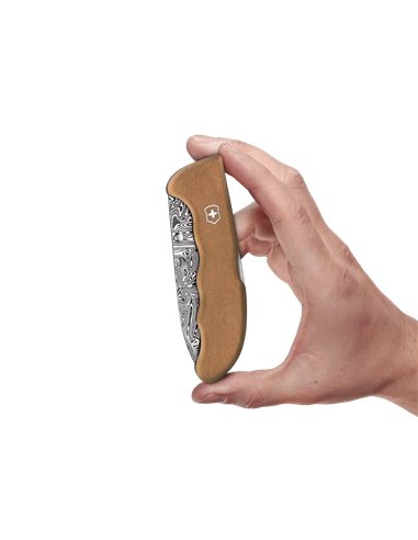 Victorinox Evoke Wood Damast – Edición Limitada 2026 (Color Café)