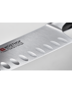 Cuchillo alveolado cocinero japonés 17 cm Classic Ikon Forjado 2