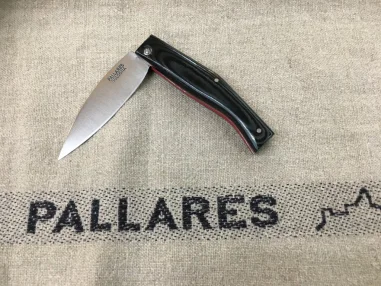 PALLARES SOLSONA Navaja BUSA Acero Carbono con mango de Micarta Negro